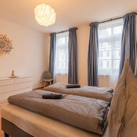 Hochwertiges In Zentraler Top-lage In Halle No1 Apartment