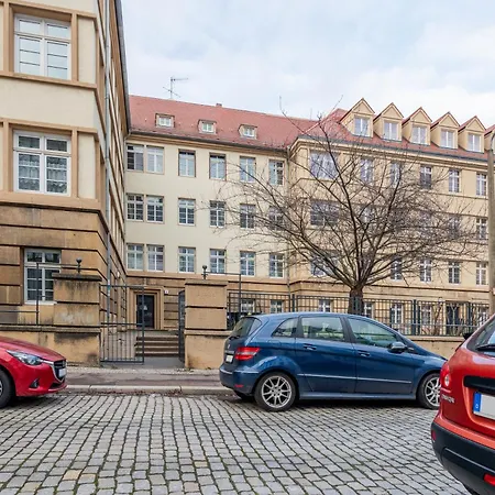 Apartment Hochwertiges In Zentraler Top-lage In Halle No1 *