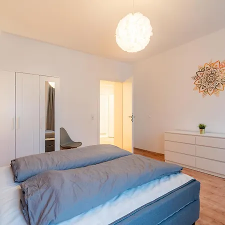 Hochwertiges In Zentraler Top-lage In Halle No1 Apartment