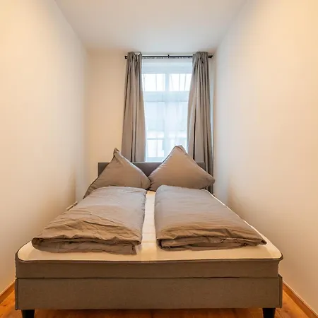 Apartment Hochwertiges In Zentraler Top-lage In Halle No1 *
