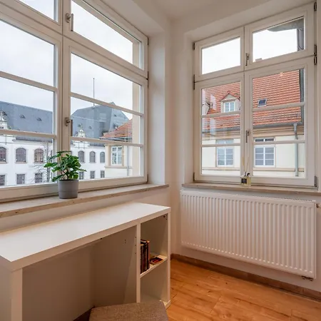 Hochwertiges In Zentraler Top-lage In Halle No1 Apartment *