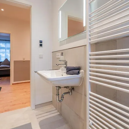 Apartment Hochwertiges In Zentraler Top-lage In Halle No1 *