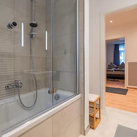 Apartament Hochwertiges In Zentraler Top-lage In Halle No1 *