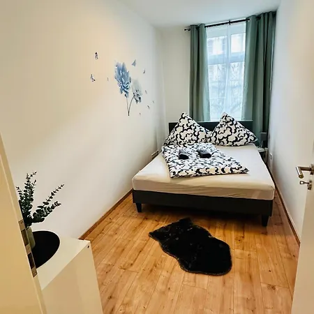 Apartament Hochwertiges In Zentraler Top-lage In Halle No1